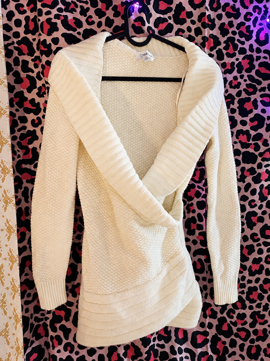 Bebe knit V neck Sweater